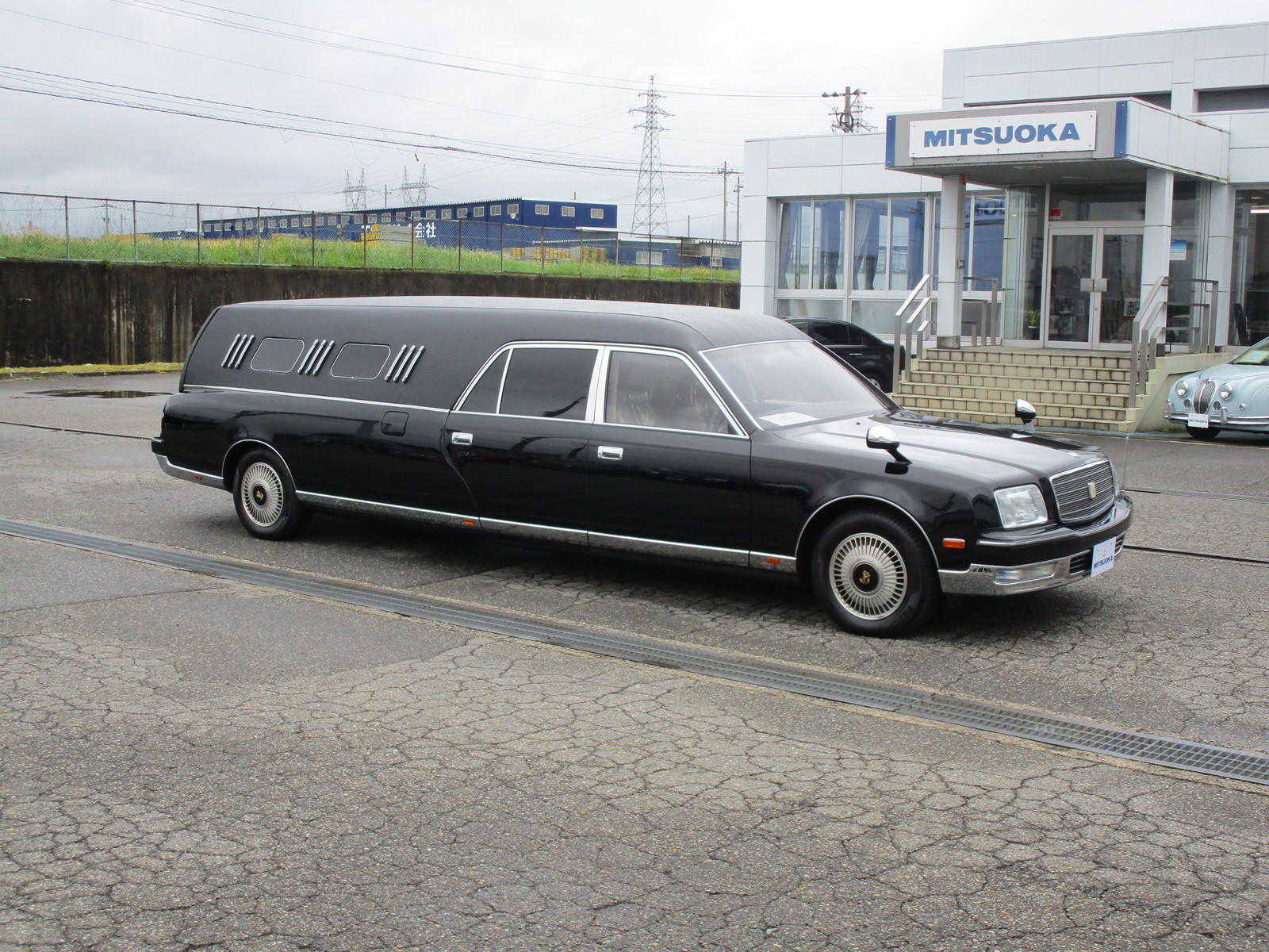 センチュリーセンターストレッチリムジン 洋型霊柩車製造 販売 株式会社光岡自動車